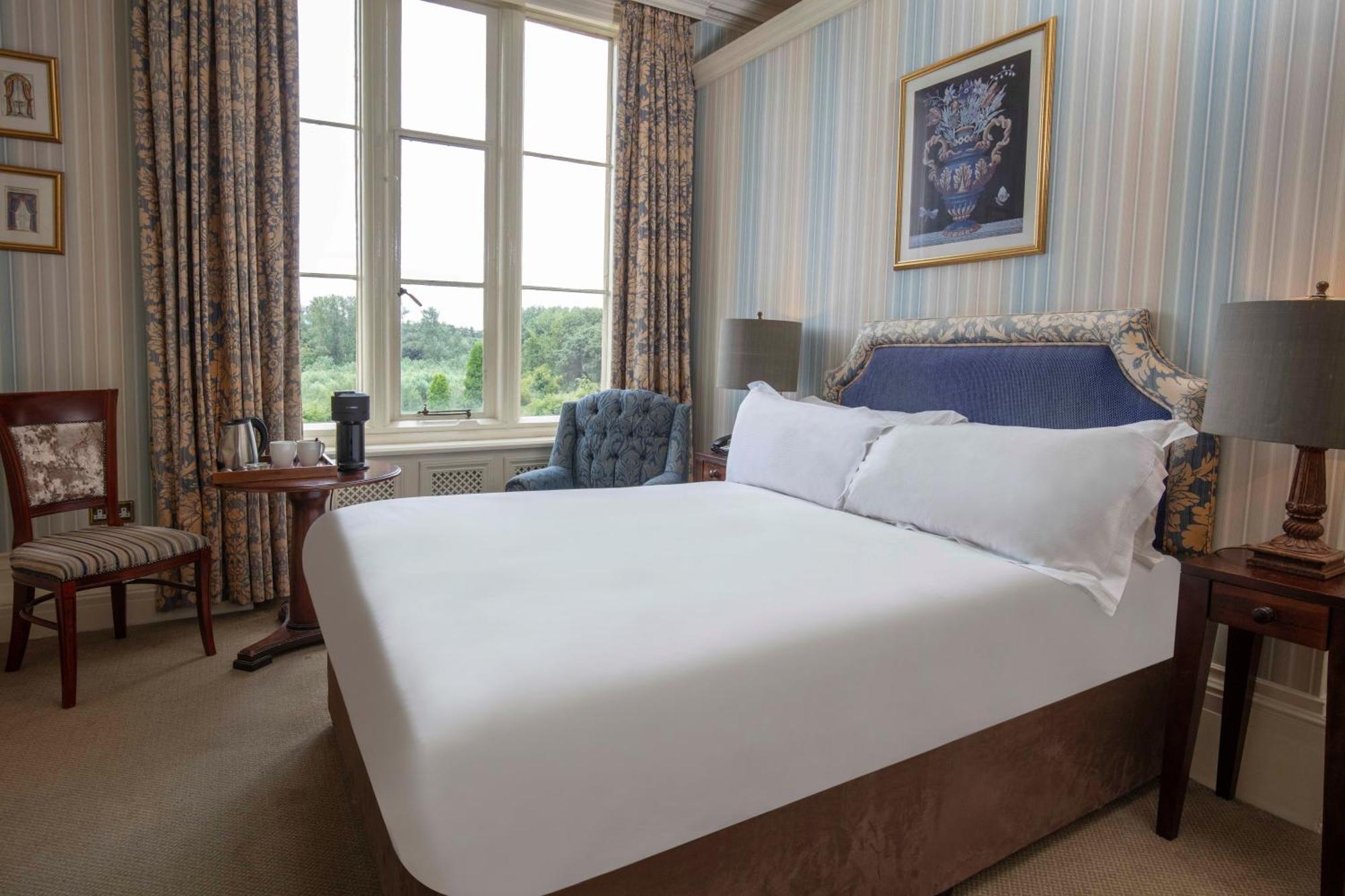 Crewe Hall Hotel & Spa - Cheshire Екстериор снимка