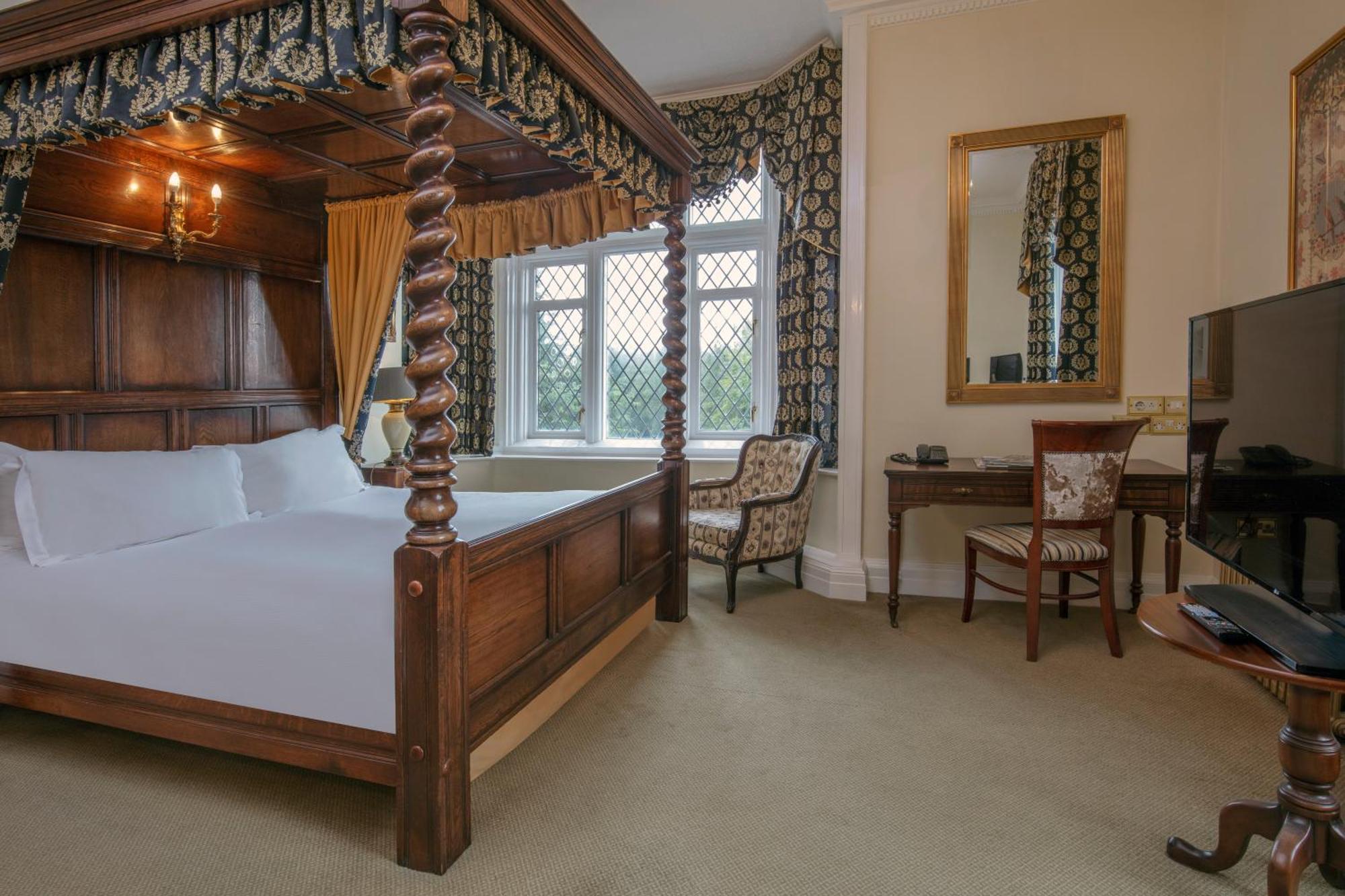 Crewe Hall Hotel & Spa - Cheshire Екстериор снимка