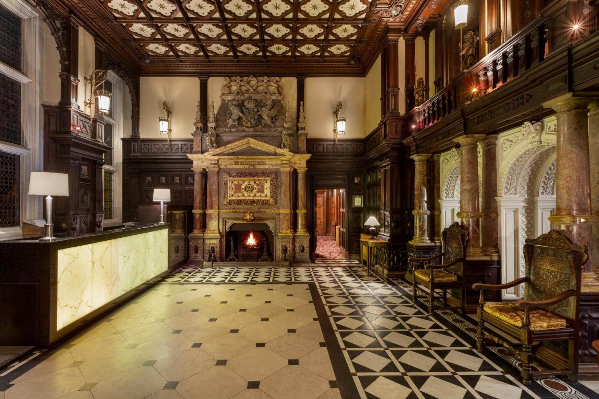 Crewe Hall Hotel & Spa - Cheshire Екстериор снимка