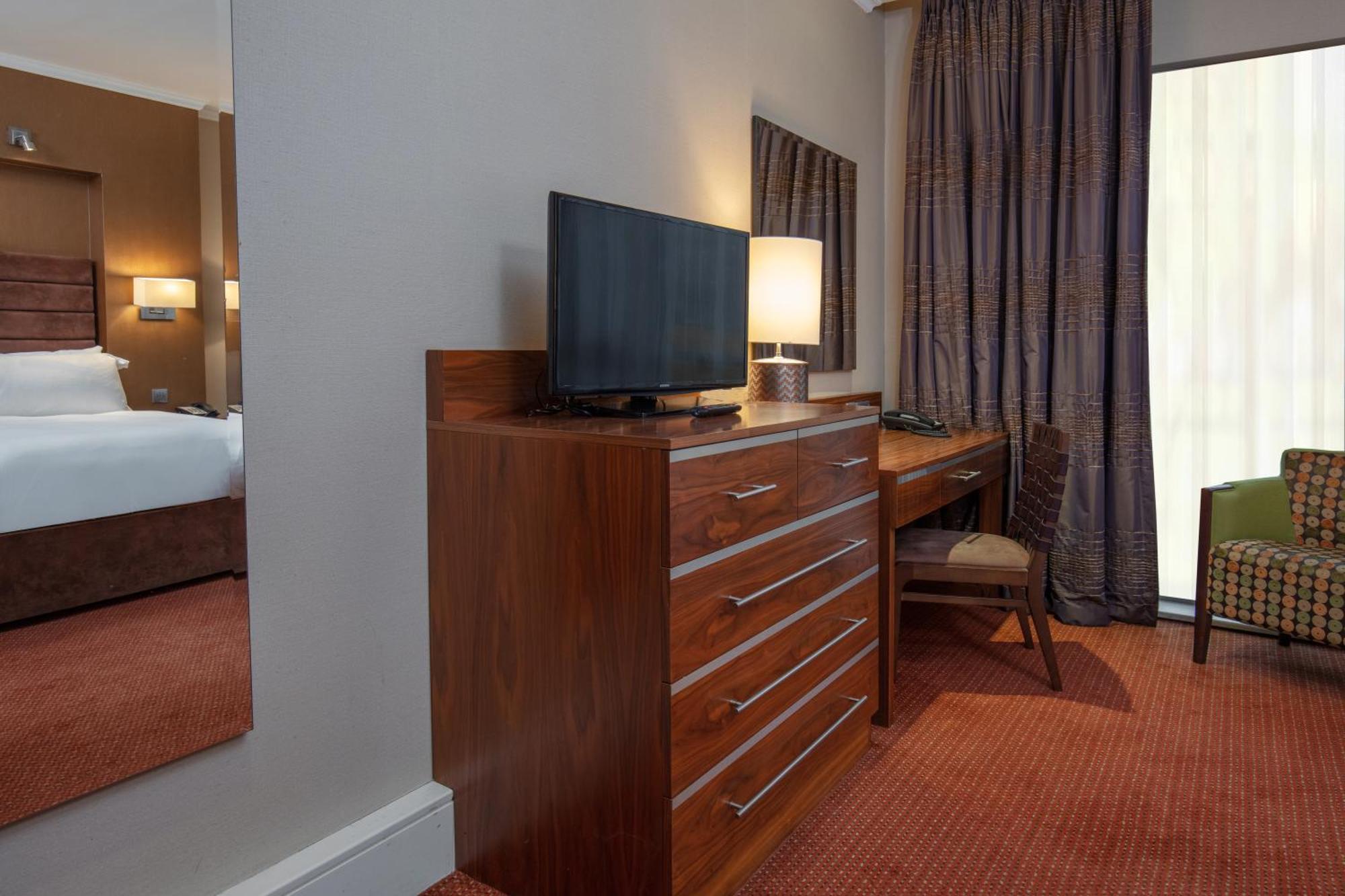 Crewe Hall Hotel & Spa - Cheshire Стая снимка